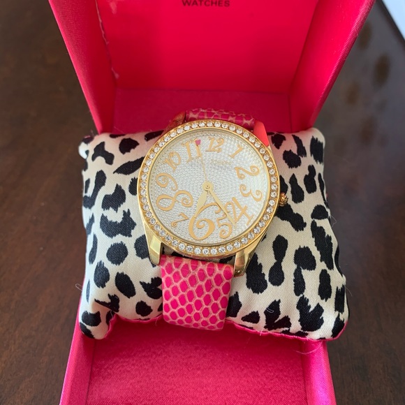 Betsey Johnson pink snakeskin watch - Picture 2 of 3
